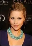 Dans quelle autre srie joue Claire Holt (Emma) ?