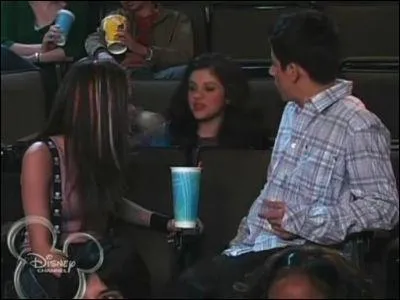 Pourquoi Alex est-elle là ?