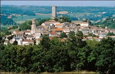 Comment s'appellent les habitants de la petite ville Montcuq, popularise dans les annes 1970 par un sketch de Pierre Bonte et Daniel Prvost ?