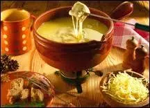 La fondue savoyarde est faite avec :