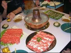 Qu'utilise-t-on pour la fondue mongole ?