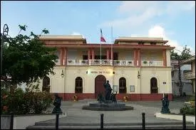 Les habitants de Sainte-Rose sont les ...