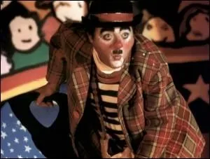 Quel acteur a incarn un instituteur se dguisant en clown dans le film  Effroyables jardins  de Jean Becker ?