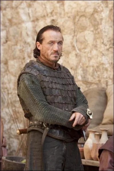 Pourquoi Bronn aide-t-il Tyrion au val d'Arryn ?