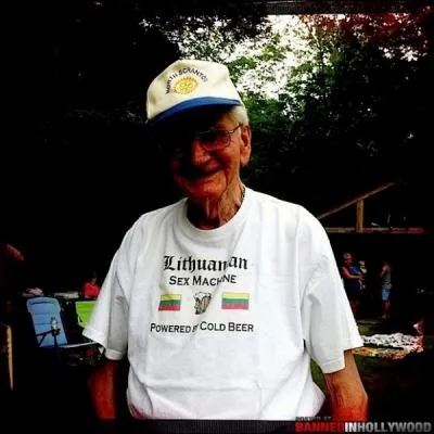 Dans son clip  Frunkp , comment s'appelle Michael Youn ?