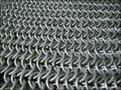 Regardez bien la photo, elle est faite pour vous aider. Ne s'emploie qu'à l'infinitif dans des situations conflictuelles.