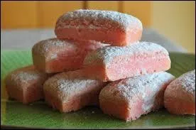 Martovoyageuse, Olybrius, Bob55 et Alex6015 ont apporté de savoureux biscuits roses de :