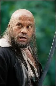 Comment s'appelle l'homme à moitié chauve ?