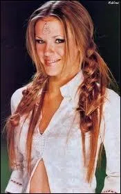 Qui est cette chanteuse ?