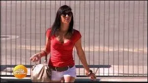 Comment s'appelle la bookeuse ?