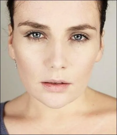 Marie-Amlie Seigner est la sur d'Emmanuelle et de Mathilde Seigner.