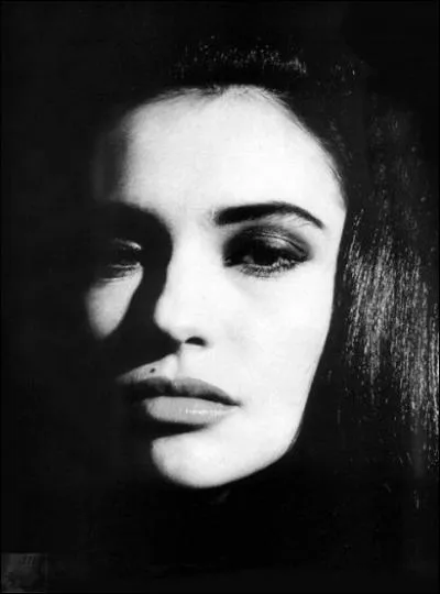 Avec quel rappeur fran�ais B�atrice Dalle a-t-elle v�cu une relation sulfureuse ?