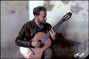 Les guitares jouent des (...) Dont les voix se (...) au matin