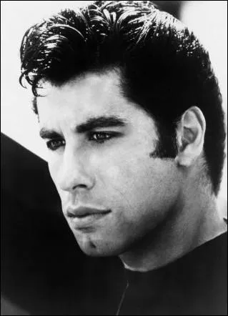 John Travolta n'est pas seulement acteur. tonnamment, il est aussi :