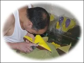 Quels sont les produits utiliss dans la fabrication de la babouche de Fs ?