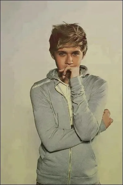 Que fait Niall trs facilement ?