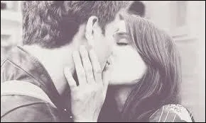 Quelle est la musique du 3x24 pendant que Toby et Spencer ... ?