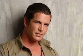 Quel est le nom de l'acteur ?