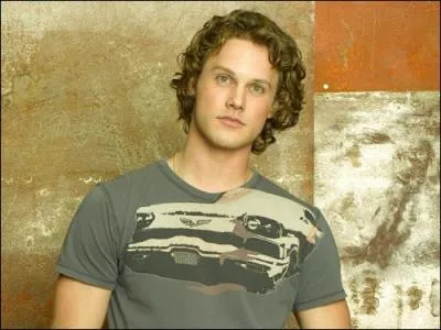 Comment s'appelle le petit ami de Kaylie ? (Dans la saison 1)