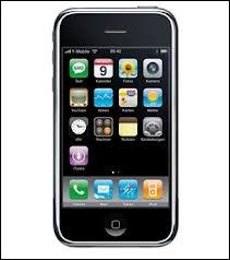 En quelle anne est apparu le fameux iPhone invent et propos par Steve Jobs (Apple) ?