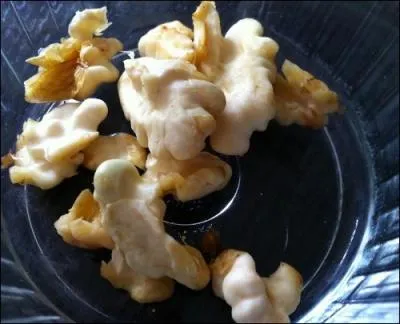 Avez-vous pens au plaisir dlectable de dguster des noix fraches ? Et comble du luxe, de le faire en dgustant un vin jaune du Jura ? Mais il faut penser absolument  ?