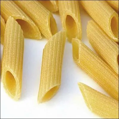 Voici les penne rigate. Elles sont diffrentes des pennes, mais en quoi ?