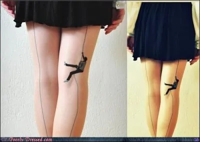 N'est-ce pas trop mignon que l'imprim de ces bas ! Au bout de sa corde, comme sur la tour la plus haute du monde, la Burj Khalifa de Duba (828 m)on peut imaginer... ?