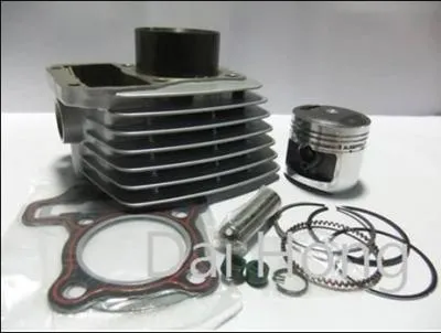 Il regardera aussi les ... des pistons.