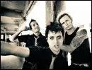 Quelle chanson impartient  au groupe GREEN DAY ?