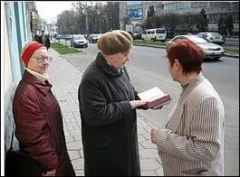 Fond par un Amricain, groupe issu des mouvements adventistes, qui s'est donn la mission de dlivrer l'humanit de l'enfer, et de dmasquer les erreurs des autres religions.