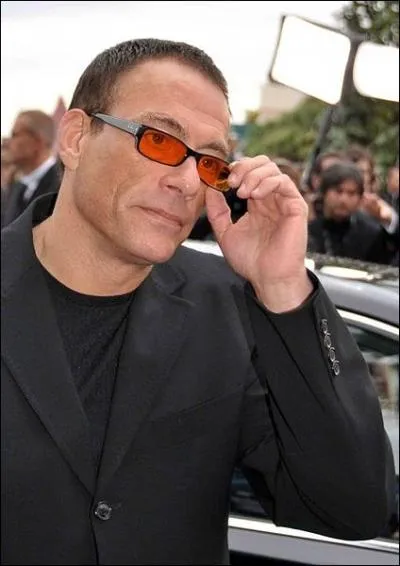 Jean-Claude Van Damme a t champion de :