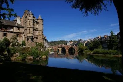 Vous avez un rendez-vous  Espalion, dans quel dpartement vous faut-il vous rendre ?