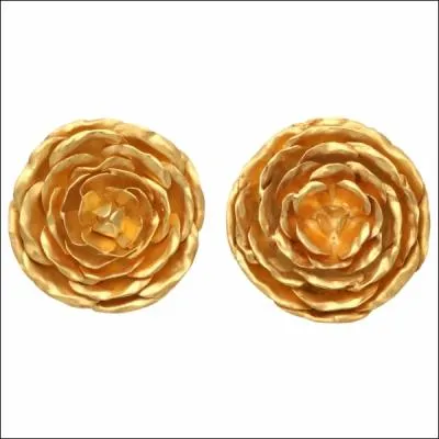 Que figure ce bijou ?