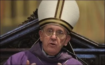 A quelle chanson vous fait penser cette image, qui reprsente le nouveau pape Franois Ier ?