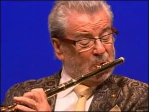 A quelle chanson vous fait penser cette image, qui reprsente le fltiste irlandais James Galway ?