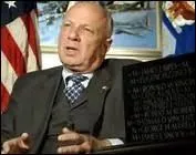 Je trouve intressante la citation de John Wheeler :   Le temps est le moyen qu'a trouv la Nature pour que tout ne se passe pas au mme moment  . Qui est John Wheeler ?