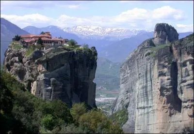 Incontournables lorsque l'on va en Grce, ce sont les monastres des ...