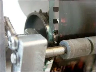 Dans une camra, qu'est-ce qui permet d'obtenir une image propre, sans rayures, sans filages, etc. ?