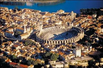 Que trouva-t-on dans le Rhne  Arles en 2007 ?