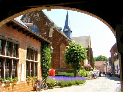 Il y en a eu plusieurs dans l'histoire de France mais celui de Nantes sign par Henri IV est srement le plus connu.