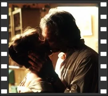 Un baiser entre Robert et Francesca qui conclut 4 jours de passion et marquera le reste de leurs vies dans ... .