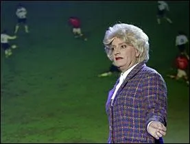 Comment s'appelle la meilleure amie de celle-ci, qu'elle traite toujours de bcasse ?