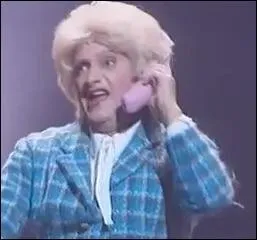 Lorsque le fils Lopez la croise, il dit toujours :