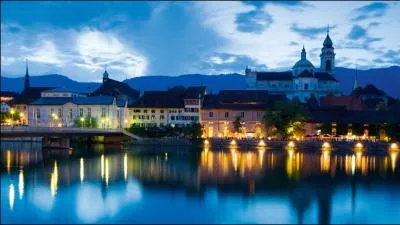 Aprs de longues recherches, on aime quand une nigme l'est.