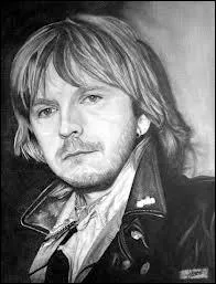 ''On peut pas dire qu'on s'crève / L'travail, c'est pas pour nous / On a des plantations / Pas énormes, trois hectares / D'une herbe qui rend moins con / Non, c'est pas... ''