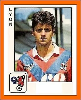 Milieu franais. 12 buts en 171 matchs. Qui est-ce ?