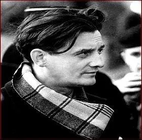 Dans la suite "Souvenirs d'enfance" écrite par Marcel Pagnol nous avons La Gloire de mon Père, Le Château de ma Mère, Le temps des secrets. Quel est le 4e tome ?