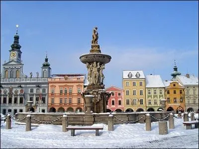 Dans quel pays est n Mucha ?