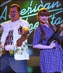 Dans ce film, un homme ayant tout perdu prend la route et flingue toutes les personnes viles et stupides qui croisent son chemin, en compagnie d'une jeune rvolte. Il s'agit de :