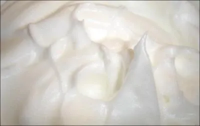 Ah, les blancs en neige : plce maitresse de la mousse au chocolat, et bien sr des oeufs en neige. Pour les russir...